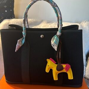 Used Once Authentic Hermes Garden Party 36”